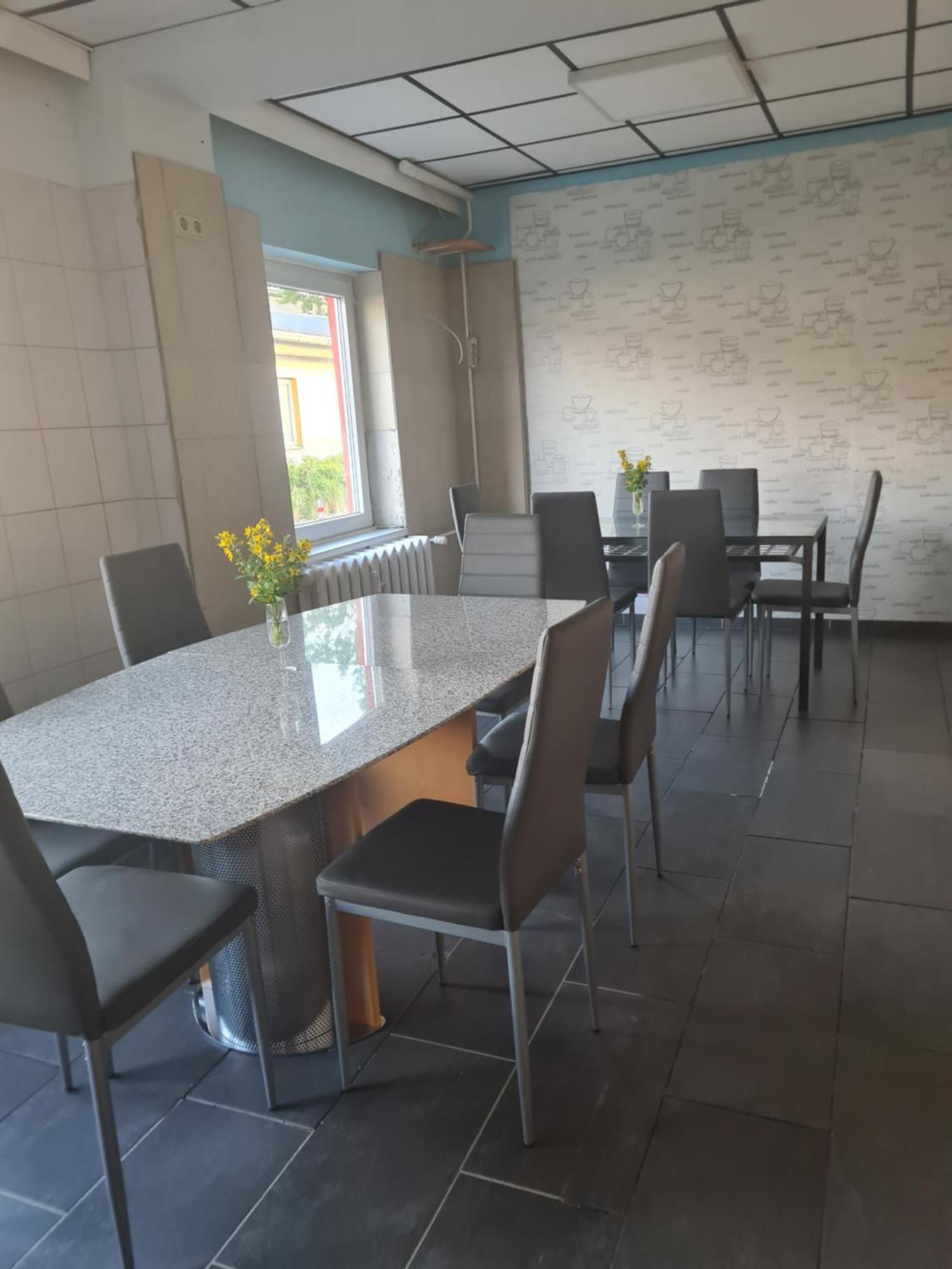 M&R Motel Росток Екстериор снимка